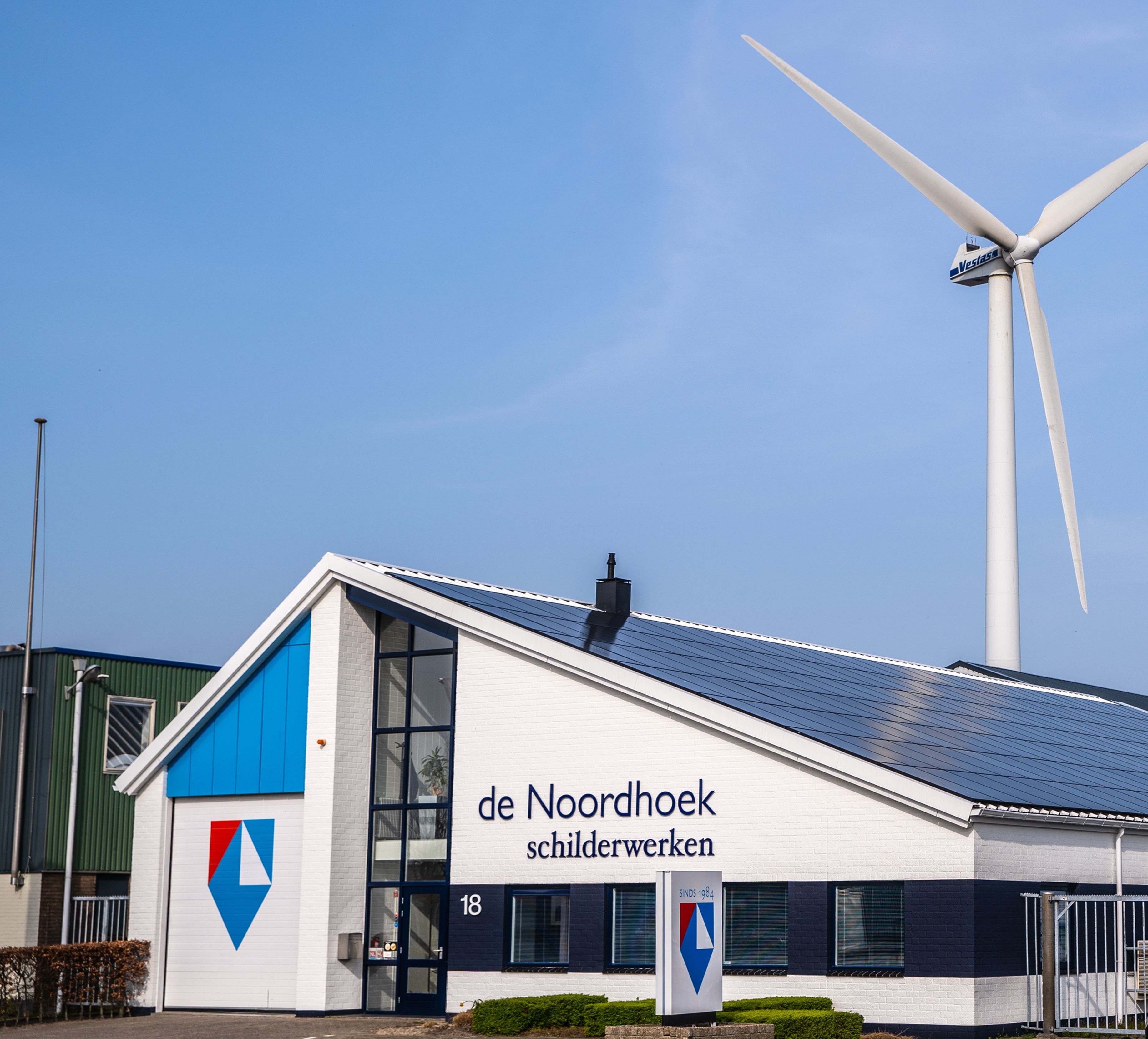 Het kantoorpand van De Noordhoek aan Jupiterweg 18 in Leeuwarden